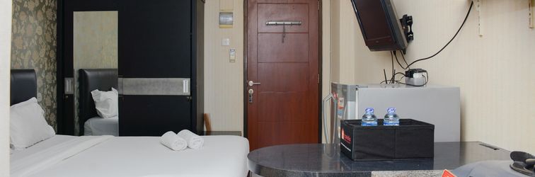 Lobby Minimalist Studio Room Apartment at Kebagusan City By Travelio