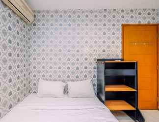 Kamar Tidur 2 Comfort Nice 2BR at Cinere Bellevue Suites Apartment By Travelio