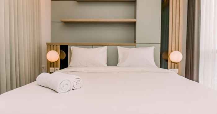 Bedroom Comfort and Elegant 1BR at The Smith Alam Sutera Apartment By Travelio