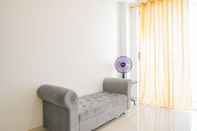 Lobi Elegant and Nice 1BR at Citra Living Apartment By Travelio