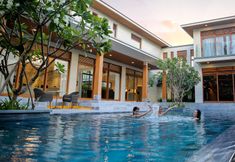 Swimming Pool 2 Icity Ocean Estates Luxury Villa Danang