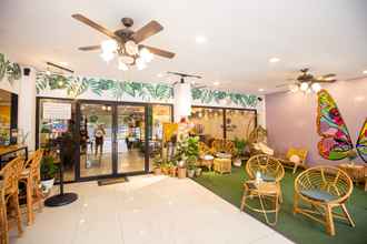 Lobi The Readers Cafe and Rooms