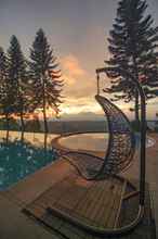 Hồ bơi 4 Damar Langit Resort