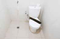 Toilet Kamar Studio Clean with Connected to Mall at Orchard Supermall Mansion Apartment By Travelio