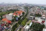 Bangunan 3BR Spacious Apartment Veranda Residence at Puri By Travelio