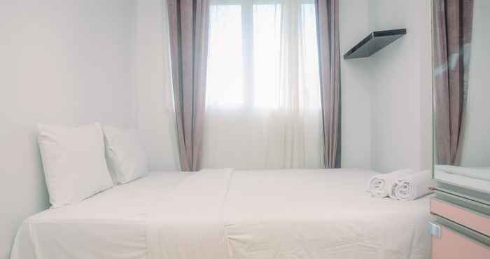 Kamar Tidur Minimalist and Warm 1BR at Signature Park Grande Apartment By Travelio