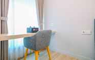 Common Space 2 Cozy Studio Room Apartment at Grand Kamala Lagoon By Travelio