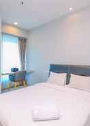 BEDROOM Cozy Studio Room Apartment at Grand Kamala Lagoon By Travelio