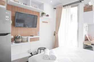 Ruang untuk Umum 4 Nice and Fancy Studio at Belmont Residence Puri Apartment By Travelio