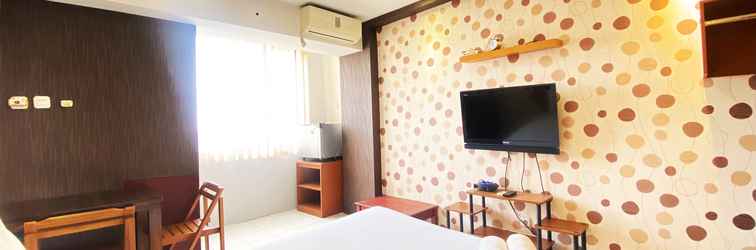 Lobi Modern Studio Room at Emerald Towers Bandung Apartment By Travelio