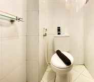 In-room Bathroom 5 Homey 2BR Apartment at Gateway Ahmad Yani Cicadas By Travelio