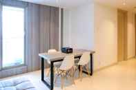 Common Space Elegant and Spacious 3BR Apartment at La Riz Supermall Mansion By Travelio