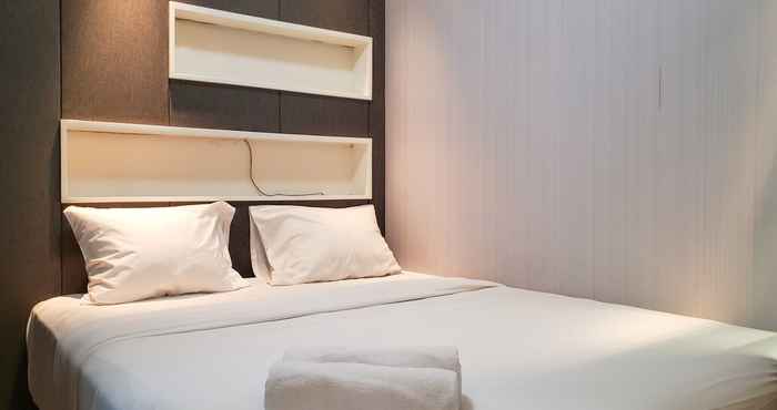 Kamar Tidur Cozy Living and Nice 2BR Apartment at Green Bay Pluit By Travelio