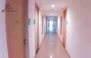 ล็อบบี้ 3 Anggun Room at TreePark Apartment Serpong BSD