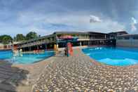 Kolam Renang Paradise Adventure Camp 3 & Resort by Cocotel