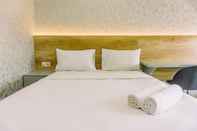 Bedroom Nice and Fancy Studio Room at Transpark Bintaro Apartment By Travelio