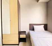 Phòng ngủ 2 2BR Fancy at Skyland City Jatinangor Apartment By Travelio