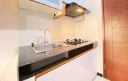 Ruang untuk Umum 5 Cozy Living 2BR Apartment at Gateway Pasteur By Travelio