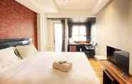 Common Space 2 Studio Room Comfort at Mekarwangi Square Cibaduyut Apartment By Travelio