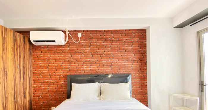 Bedroom Studio Room Comfort at Mekarwangi Square Cibaduyut Apartment By Travelio