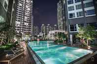 สระว่ายน้ำ Humi Apartment - Luxury Vinhomes Central Park