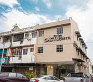 Exterior 2 The Cave by Cactus Hotel Skudai