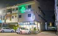 ภายนอกอาคาร 3 The Cave by Cactus Hotel Skudai