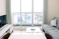 Ruang untuk Umum Comfortable and Stunning 2BR at Menteng Park Apartment By Travelio