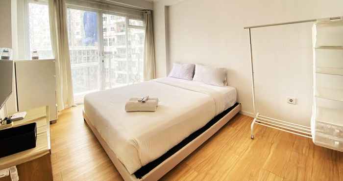 Bedroom Stunning Studio Room Apartment at Gateway Pasteur By Travelio