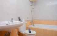 In-room Bathroom 5 Elegant and Comfort 2BR at Grand Palace Kemayoran Apartment By Travelio
