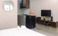 Ruang Umum 4 Cozy Studio Apartment at Gateway Park LRT City By Travelio