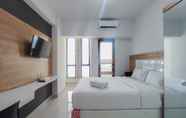 Ruang Umum 2 Comfortable and Best Deal 1BR The Alton Apartment By Travelio