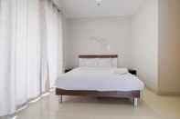 Bedroom 2BR Apartment at The Mansion near JIEXPO Kemayoran By Travelio