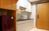 Ruang Umum 6 Nice 2BR at Maqna Residence Apartment By Travelio