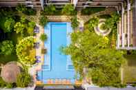 Swimming Pool Koulen Hotel 