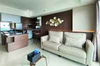 Ruang Umum Luxury 2BR at Tamansari La Grande Apartment By Travelio