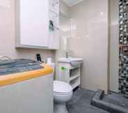 In-room Bathroom 4 Comfort and Modern Look Studio at Ambassade Kuningan Apartment By Travelio