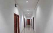 Lobi 3 Hotel Express Inn