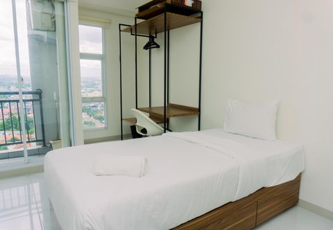 Bilik Tidur Restful Studio at Akasa Pure Living BSD Apartment By Travelio