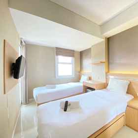 Bedroom 1 Modest and Cozy 2BR Apartment at Parahyangan Residence By Travelio, Liberta Physio Hotels