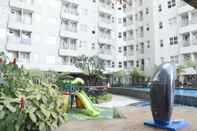 Lobi Clean and Cozy 1BR Apartment at Parahyangan Residence By Travelio