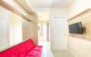 Common Space 3 Clean and Cozy 1BR Apartment at Parahyangan Residence By Travelio