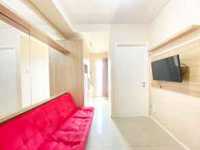 Common Space 4 Clean and Cozy 1BR Apartment at Parahyangan Residence By Travelio