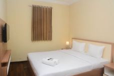 Bilik Tidur Nice Stay and Elegant 2BR at Grand Palace Kemayoran Apartment By Travelio