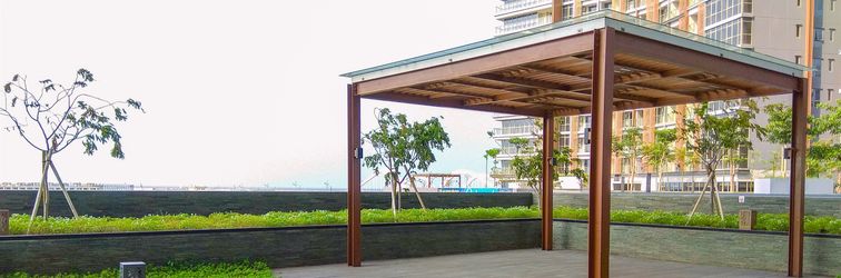 Lobby Comfort and Pleasant 2BR at Gold Coast Apartment By Travelio