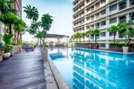 Swimming Pool Stay G Service Residence Jatibening