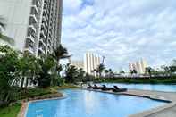 Swimming Pool DaysInn Studio at SkyHouse BSD, next to AEON MALL and NEAR ICE BSD