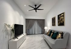 Lobby 7 Eaton Residences by Times 8