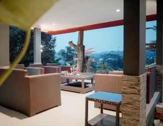 Bangunan 2 Warm Pool and Mountain View Villa 