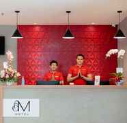 Lobi 2 M Hotel Medan